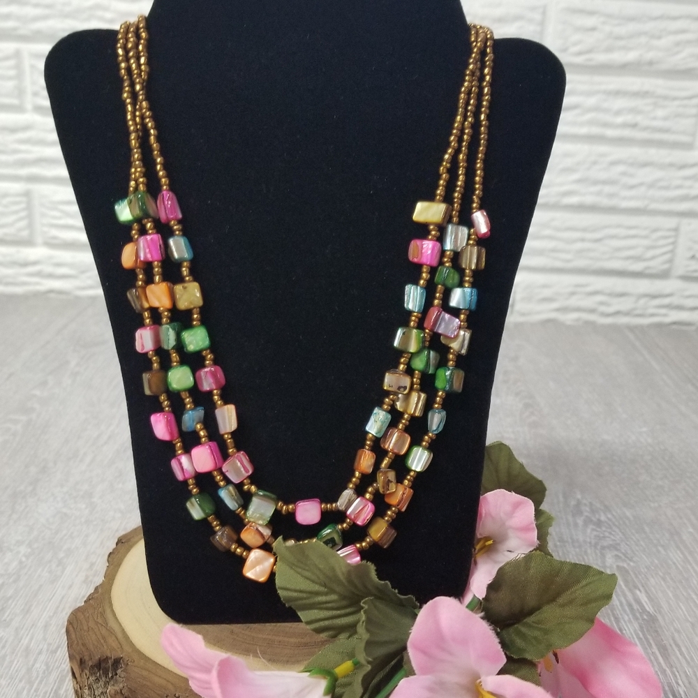 Colorful 3 strand necklace